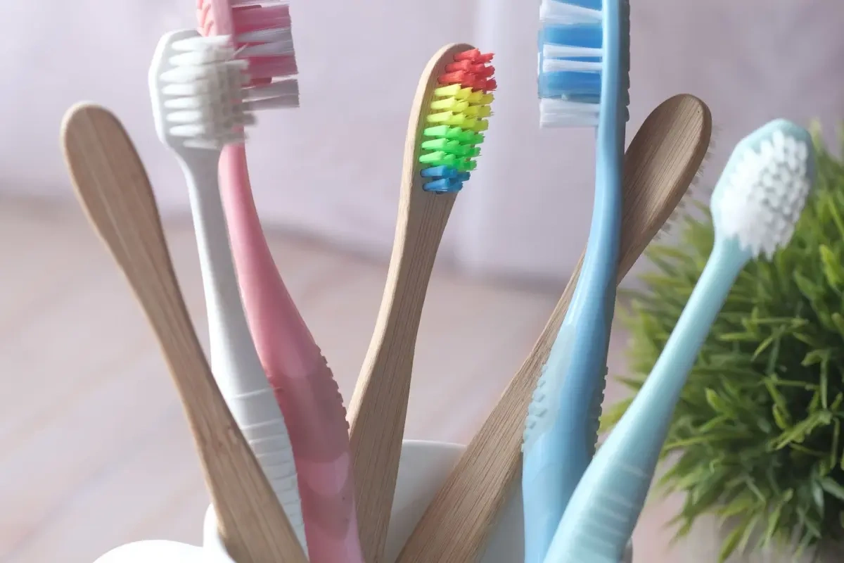 Pas godt på dine tænder - her er 5 ting du bør have i dit toiletskab